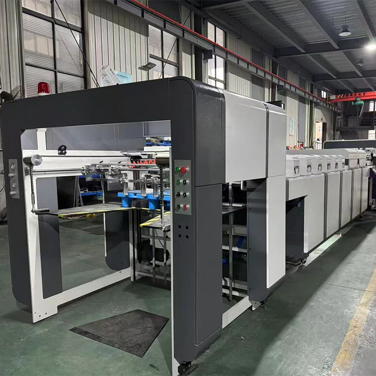 خودکار موٹا پتلا کاغذ UV آئل وارنش مشین